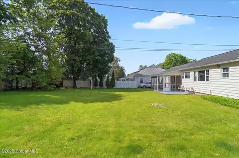 1324 Keyes Ave, Schenectady, NY 12309 photo 41