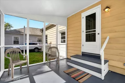 1324 Keyes Ave, Schenectady, NY 12309 photo 20