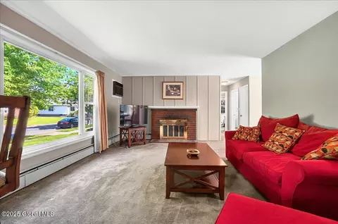 1324 Keyes Ave, Schenectady, NY 12309 photo 3