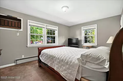 1324 Keyes Ave, Schenectady, NY 12309 photo 13