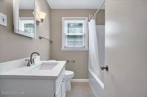 1324 Keyes Ave, Schenectady, NY 12309 photo 16