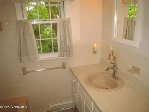 2139 Morrow Ave, Schenectady, NY 12309 photo 27