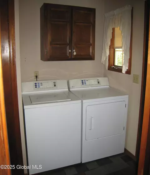 2139 Morrow Ave, Schenectady, NY 12309 photo 22
