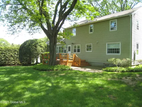 2139 Morrow Ave, Schenectady, NY 12309 photo 3