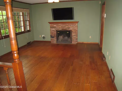 2139 Morrow Ave, Schenectady, NY 12309 photo 15