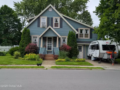 19 High St, Fort Plain, NY 13339