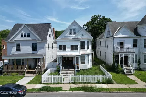 224 5th Ave, Troy, NY 12180