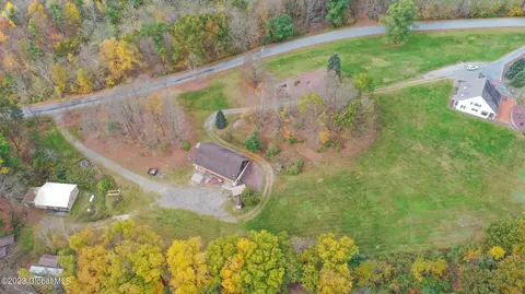 42 Stanton Rd, Shushan, NY 12873