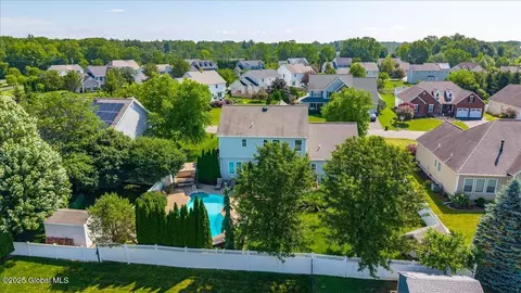 View/Area - 33 Milltowne Rd, Glenmont, NY 12077 photo 3 of 9