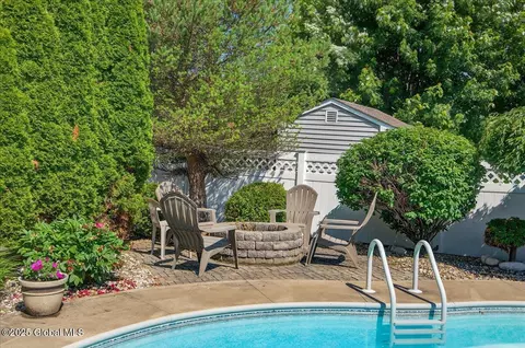 Exterior - 33 Milltowne Rd, Glenmont, NY 12077 photo 9 of 14