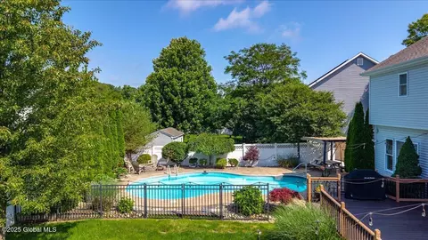 Exterior - 33 Milltowne Rd, Glenmont, NY 12077 photo 3 of 14