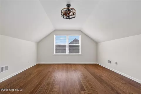 Bedroom - 33 Milltowne Rd, Glenmont, NY 12077 photo 2 of 7