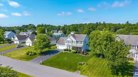 View/Area - 33 Milltowne Rd, Glenmont, NY 12077 photo 8 of 9