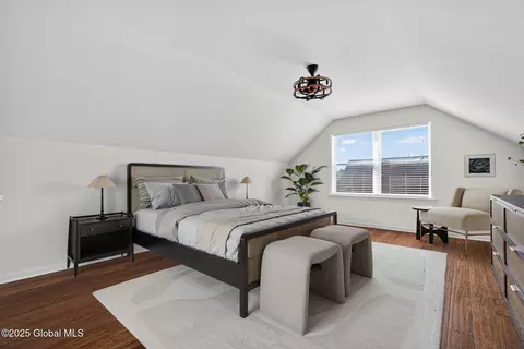 Bedroom - 33 Milltowne Rd, Glenmont, NY 12077 photo 1 of 7