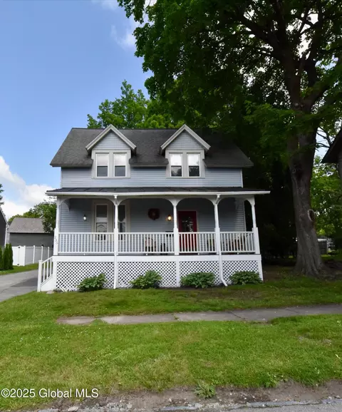 235 Maple Ave, Saratoga Springs, NY 12866