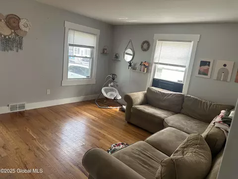 246 Fourteenth St, Schenectady, NY 12306 photo 7