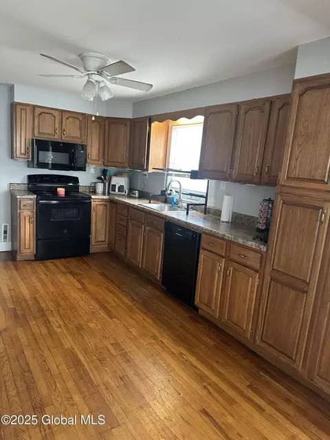 246 Fourteenth St, Schenectady, NY 12306 photo 9