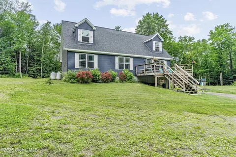 120 Hicks Pond Rd, Averill Park, NY 12018