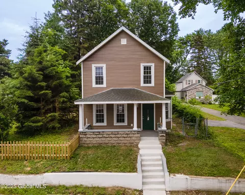 20 Eagle St, Scotia, NY 12302