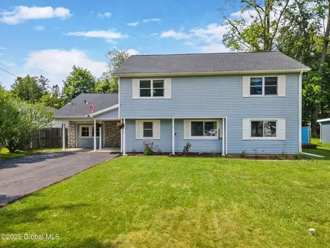 3445 Gari Ln, Schenectady, NY 12303