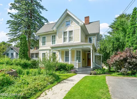 33 Pinewoods Ave, Troy, NY 12180
