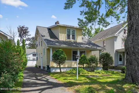 1280 Dean St, Niskayuna, NY 12309