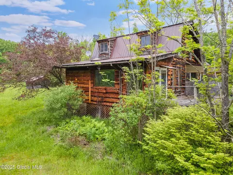 774 W Richmondville Rd, Cobleskill, NY 12043