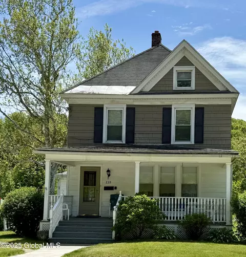 239 Florida Ave, Amsterdam, NY 12010