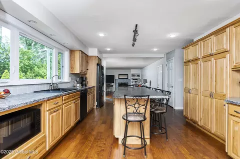Kitchen - 1908 Evva Dr, Schenectady, NY 12303 photo 2 of 4