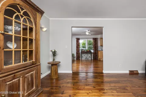 Entry Way - 1908 Evva Dr, Schenectady, NY 12303 photo 3 of 4