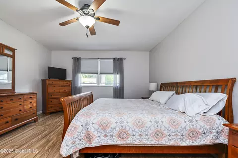 Bedroom - 1908 Evva Dr, Schenectady, NY 12303 photo 1 of 8