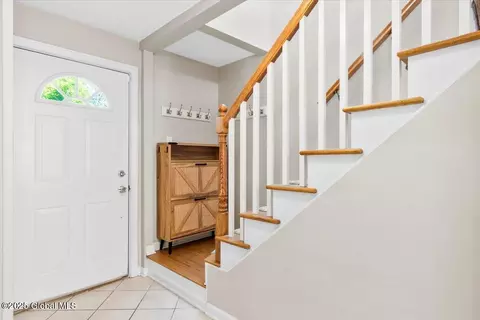 Entry Way - 82 Palmer Ave, Delmar, NY 12054 photo 2 of 4
