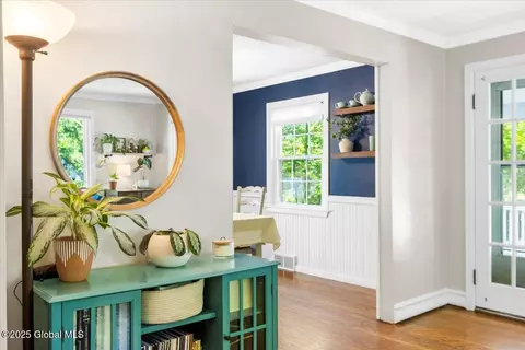 Entry Way - 82 Palmer Ave, Delmar, NY 12054 photo 1 of 4