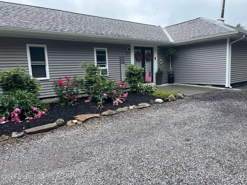 431 Settles Hill Rd, Altamont, NY 12009