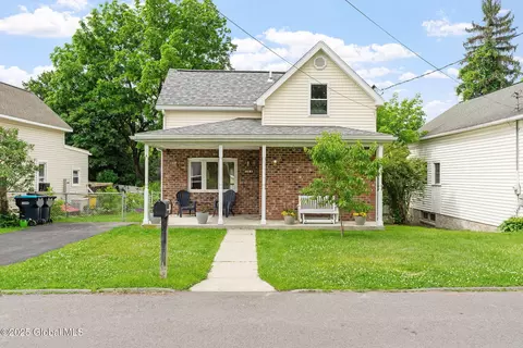 11 Packer Ave, Troy, NY 12180