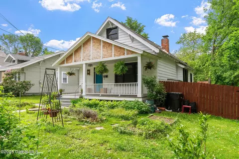 26 Summit Ave, Troy, NY 12180