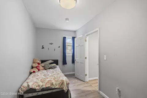 592 5th Ave, Troy, NY 12182 photo 31
