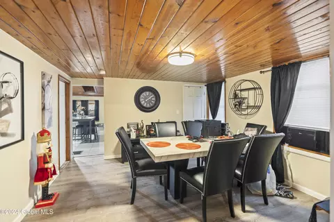 592 5th Ave, Troy, NY 12182 photo 8