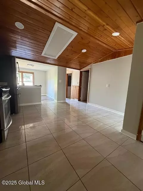 592 5th Ave, Troy, NY 12182 photo 18