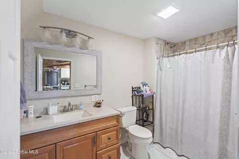 592 5th Ave, Troy, NY 12182 photo 28