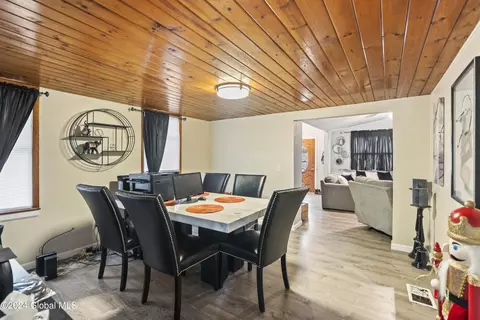 592 5th Ave, Troy, NY 12182 photo 9