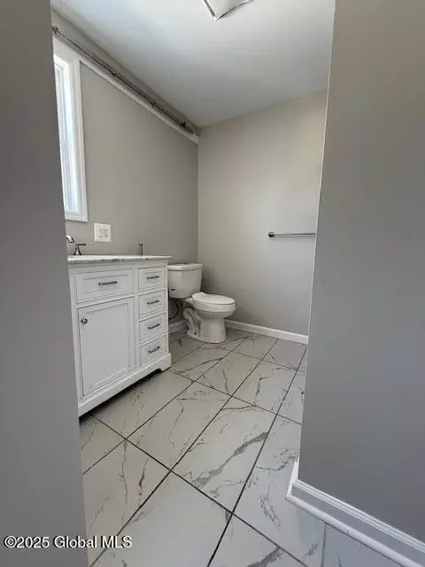 592 5th Ave, Troy, NY 12182 photo 25