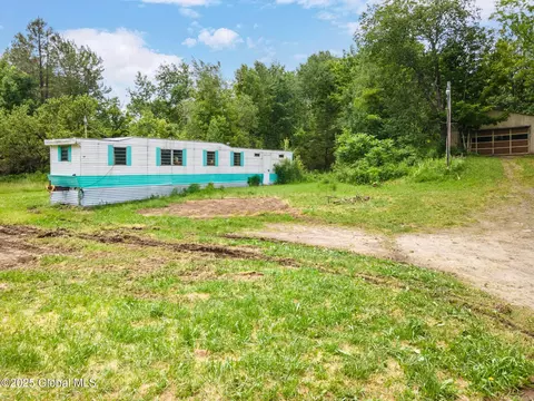 3852 State Route 85, Westerlo, NY 12193