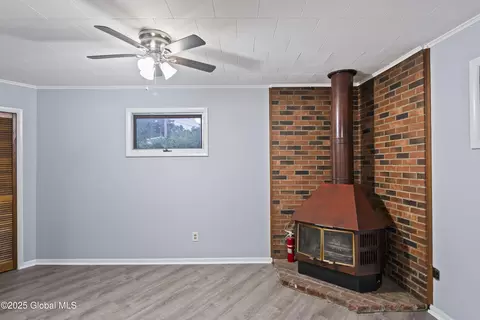 Living - 145 Marx St, Schenectady, NY 12304 photo 6 of 7