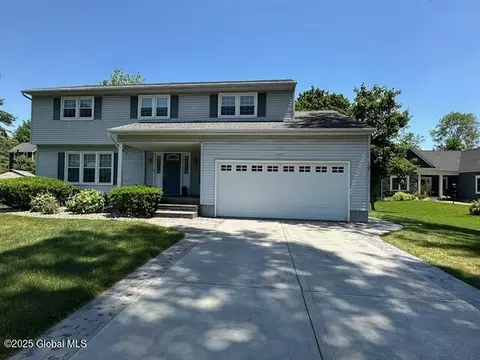 12 Bain Dr, Delmar, NY 12054