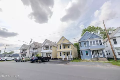 39 Fehr Ave, Schenectady, NY 12304 photo 3