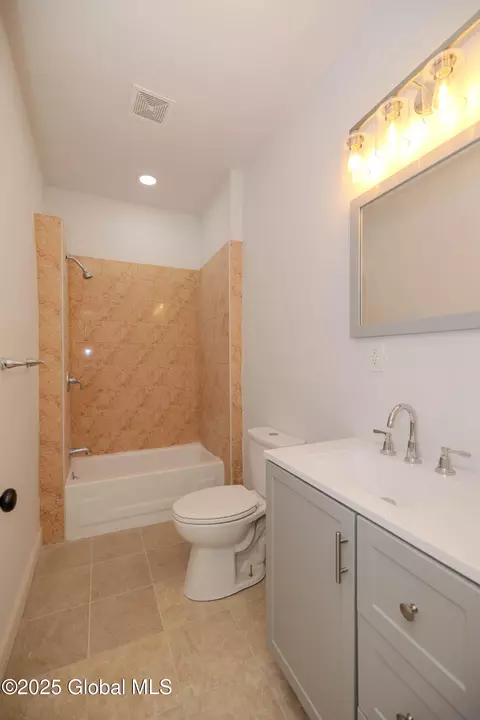 39 Fehr Ave, Schenectady, NY 12304 photo 43