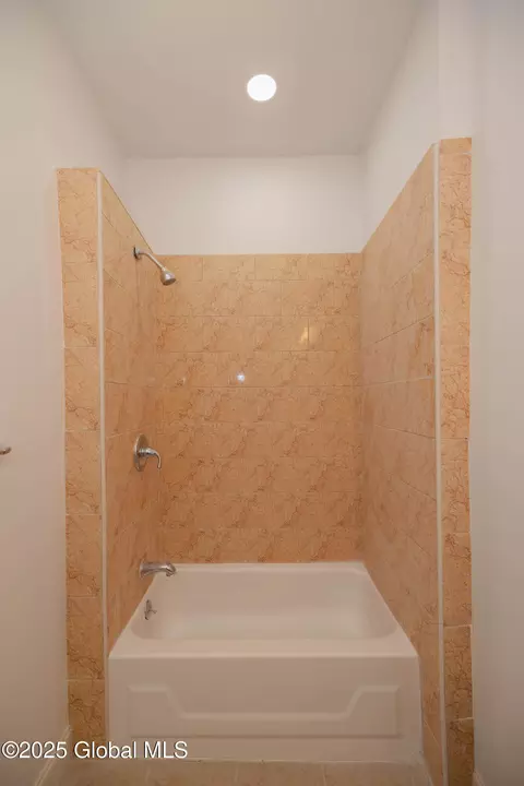 39 Fehr Ave, Schenectady, NY 12304 photo 42