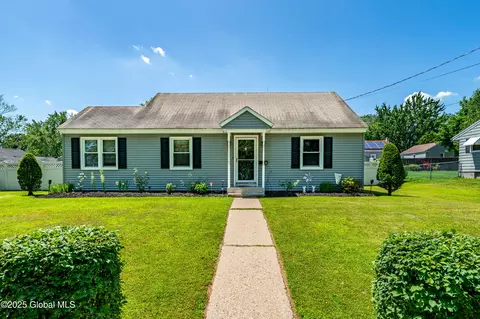 2 Birch Rd, Latham, NY 12110