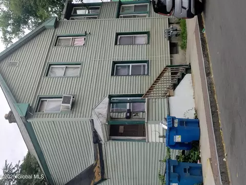531 2nd St, Troy, NY 12180